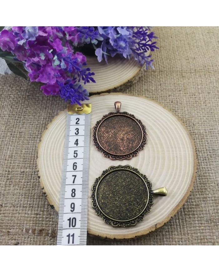 Kolye Ucu - Kenarı Şekilli Yuvarlak Eskitme Bakır