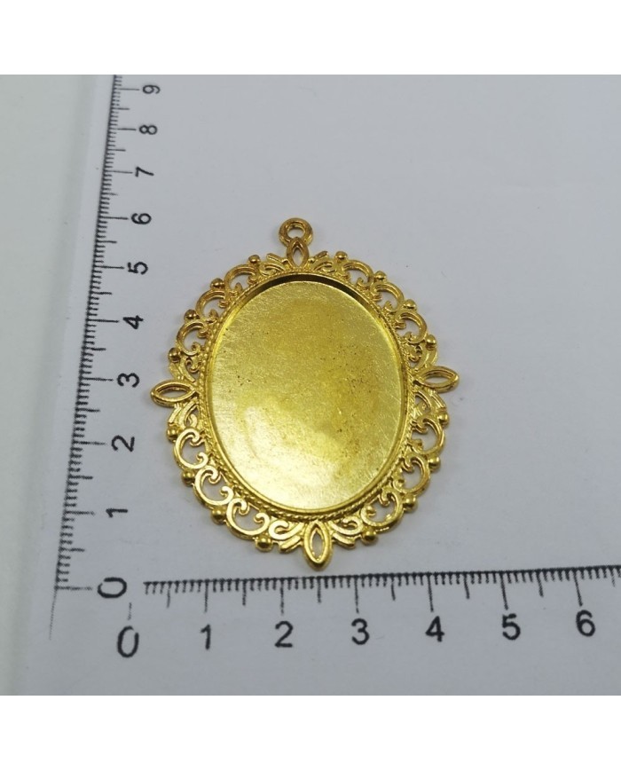 Metal Kolye Ucu - Gold Çerçeve