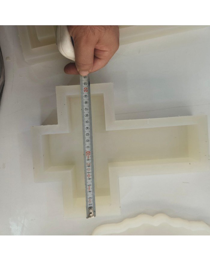 Haç Silikon Kalıp – 28 cm Uzunluk | 21 cm Genişlik | 4 cm Derinlik