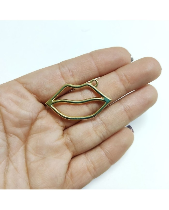 Metal Kolye Ucu- Dudak Figürü Model