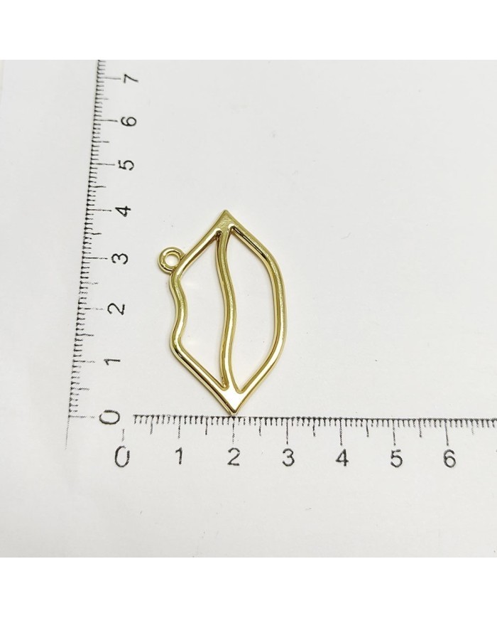 Metal Kolye Ucu- Dudak Figürü Model
