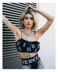 YAPIŞKANLI VÜCUT TAŞI GÖĞÜS ARASI MODEL XT 13